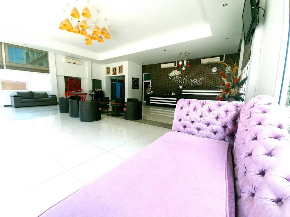 Hotel Retreat
